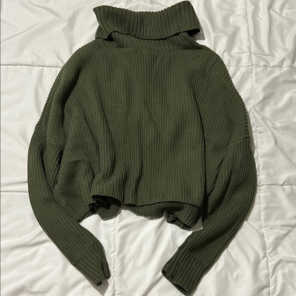 Women’s Olive Green Turtleneck Sweater